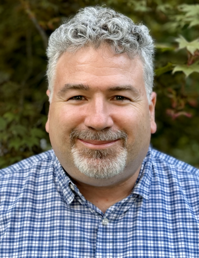 Peter Senescu Headshot for 12Port